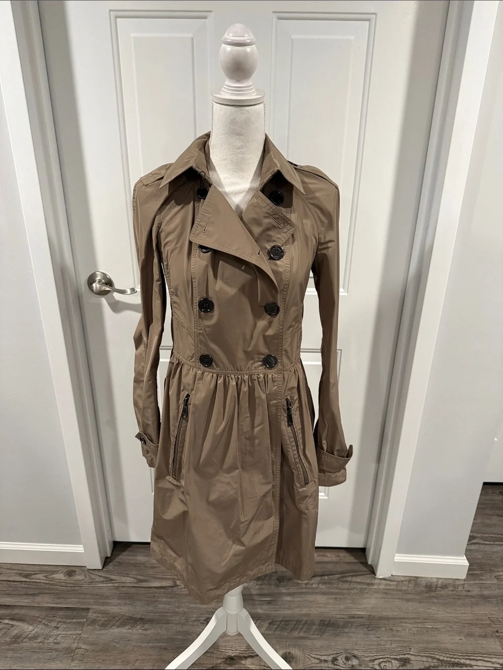 Burberry Brit Nova Check Trench Ruched Coat Raincoat Size 6 US Women’s Jacket - Picture 2 of 16